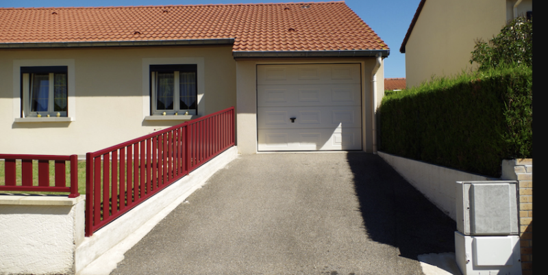 Élargir l'entrée de votre maison pour y stationner votre voiture à Bruges - Globale Rénovation Pages Bruges, société spécialisé dans les travaux extérieurs