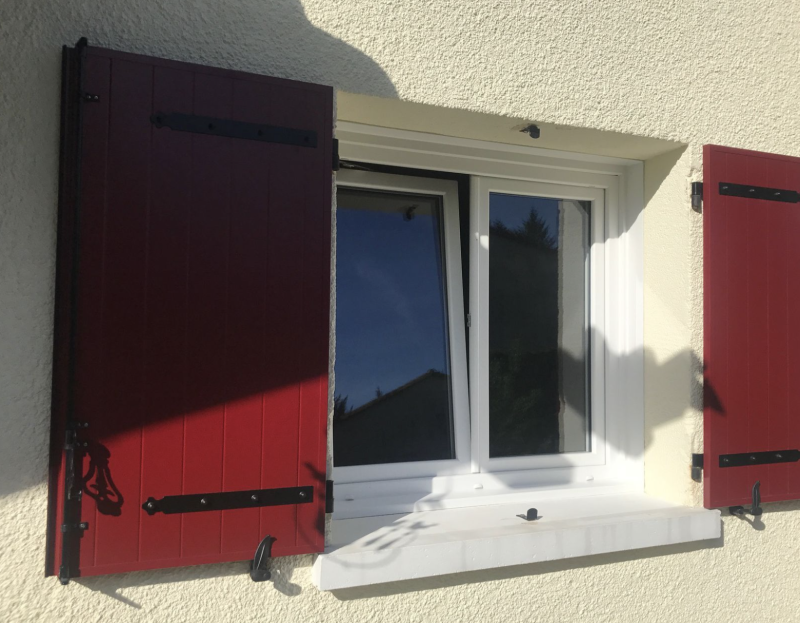 Faire changer ses fenêtres coulissantes PVC à Bruges : Menusier pour pose de fenêtres Globale renovation Pages bruges