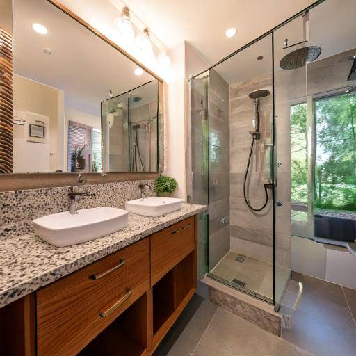 Rénovation complète d'une salle d'eau avec douche et double vasque à Bordeaux